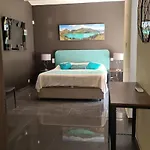 Ste Maxime 5 Etoiles Piscine Chauffée Et Jacuzzi Villa Sainte-Maxime