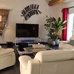 Ste Maxime 5 Etoiles Piscine Chauffée Et Jacuzzi Villa