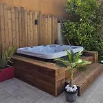 Villa Ste Maxime 5 Etoiles Piscine Chauffée Et Jacuzzi