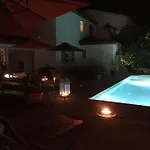 Villa Ste Maxime 5 Etoiles Piscine Chauffee Et Jacuzzi *