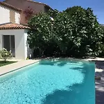 Ste Maxime 5 Etoiles Piscine Chauffee Et Jacuzzi Villa
