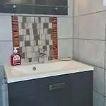 Ste Maxime 5 Etoiles Piscine Chauffee Et Jacuzzi Sainte-Maxime