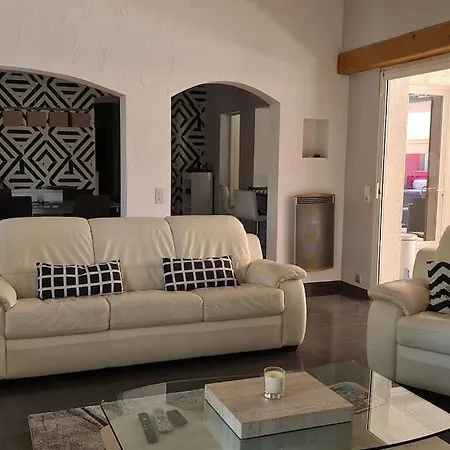 Ste Maxime 5 Etoiles Piscine Chauffee Et Jacuzzi Villa *