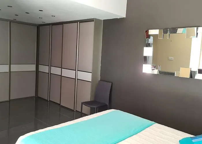 Ste Maxime 5 Etoiles Piscine Chauffee Et Jacuzzi * سانت ماكسيم
